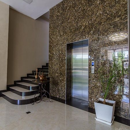 Park Hotel Al Bustan Шимкент Екстериор снимка