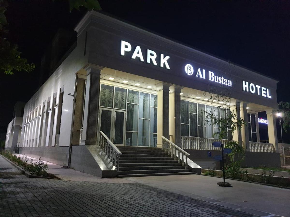 Park Hotel Al Bustan Шимкент Екстериор снимка